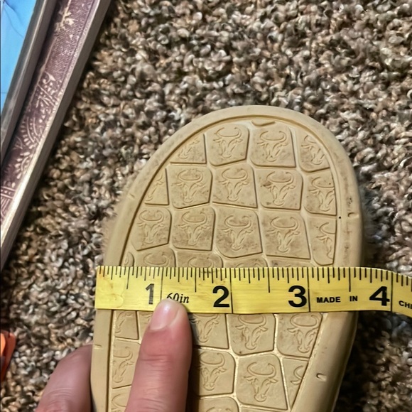 Kids Lion Slippers - Tan - Picture 6 of 7